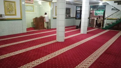 bg karpet merah jami aladdin